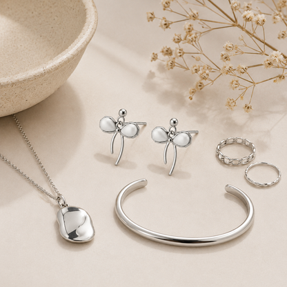 Myssac Bow Earrings™