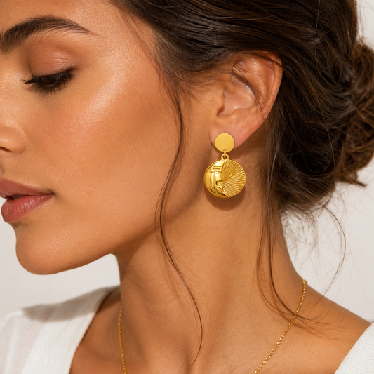 Myssac Half Moon Earrings™
