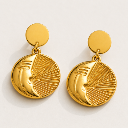 Myssac Half Moon Earrings™